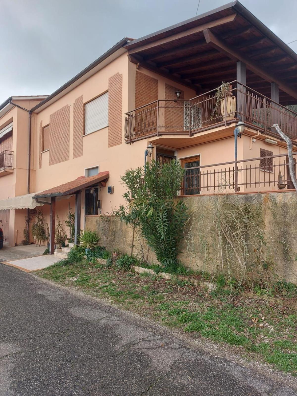 Affittacamere Da Elio E Renata Calvi dellʼ Umbria Exteriör bild